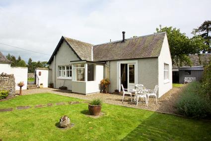 Medwyn Cottage Glasgow Clyde Valley Unique Cottages